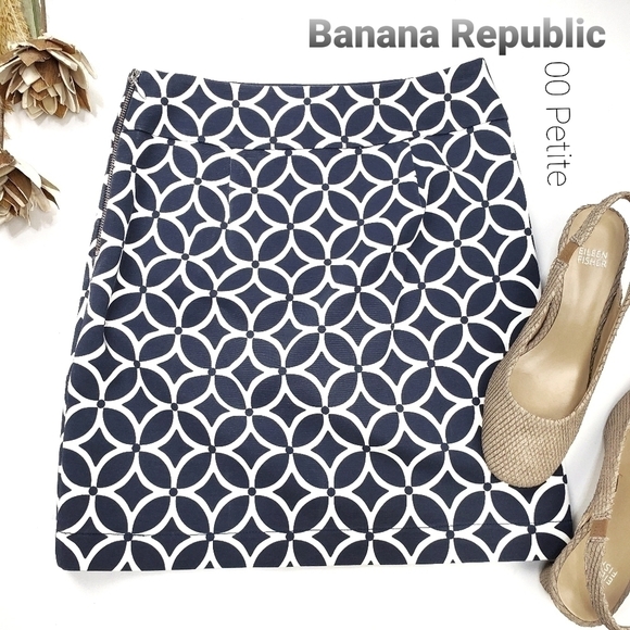 Banana Republic Blue Geo Design Pattern Skirt 00 P - Picture 1 of 12